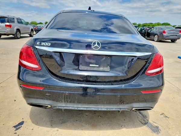 2018 MERCEDES-BENZ E E300