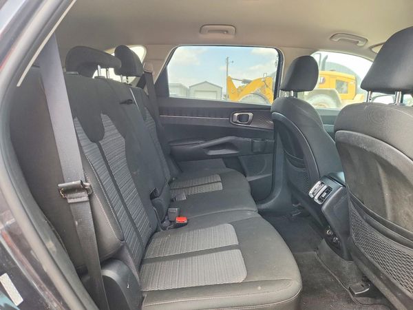 2021 KIA SORENTO LX