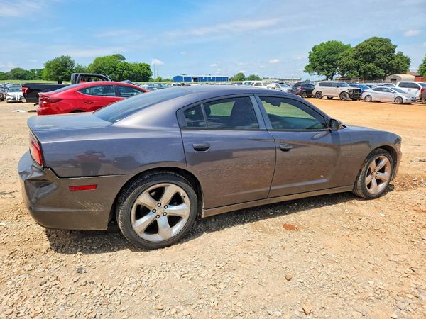 2013 DODGE CHARGER SXT