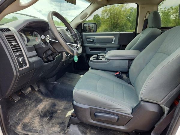 2016 RAM 1500 ST