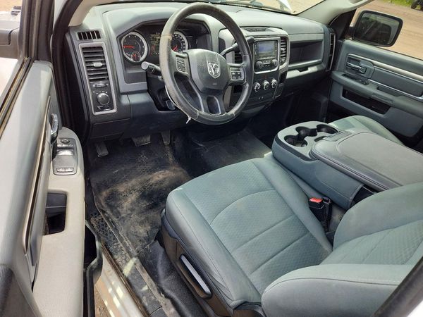 2016 RAM 1500 ST