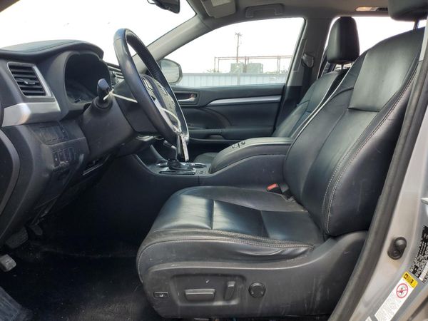 2015 TOYOTA HIGHLANDER