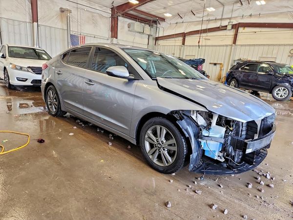 2017 HYUNDAI ELANTRA — Passenger 3/4