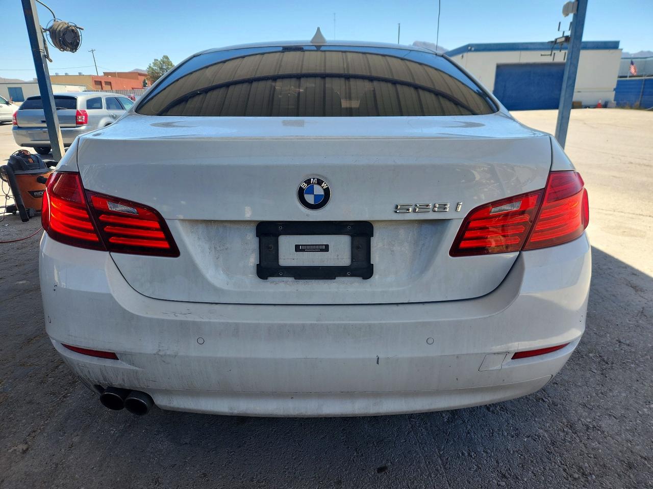 2016 BMW 528