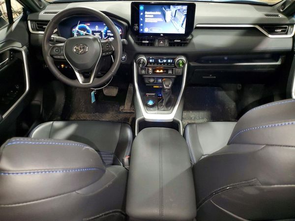 2025 TOYOTA RAV4 XSE