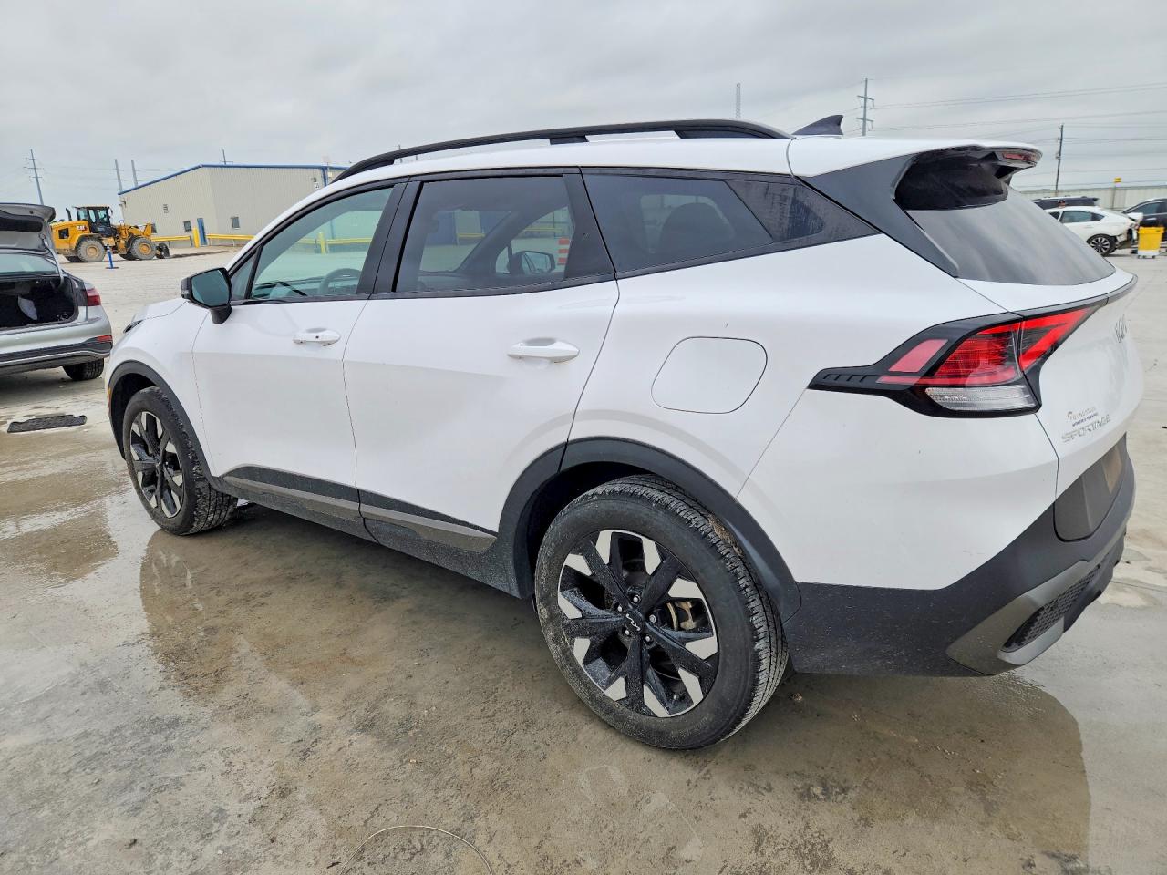 2023 KIA SPORTAGE X-LINE