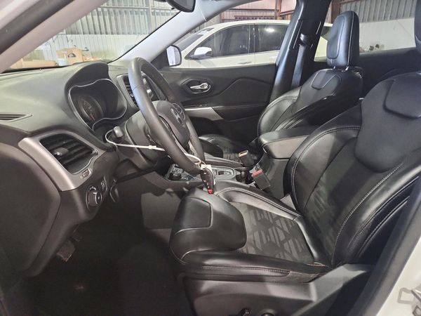 2022 JEEP CHEROKEE LATITUDE 4X4