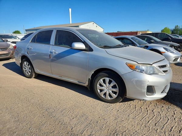 2013 TOYOTA COROLLA