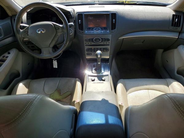 2015 INFINITI Q40