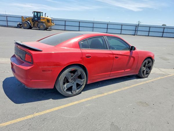 2012 DODGE CHARGER SE