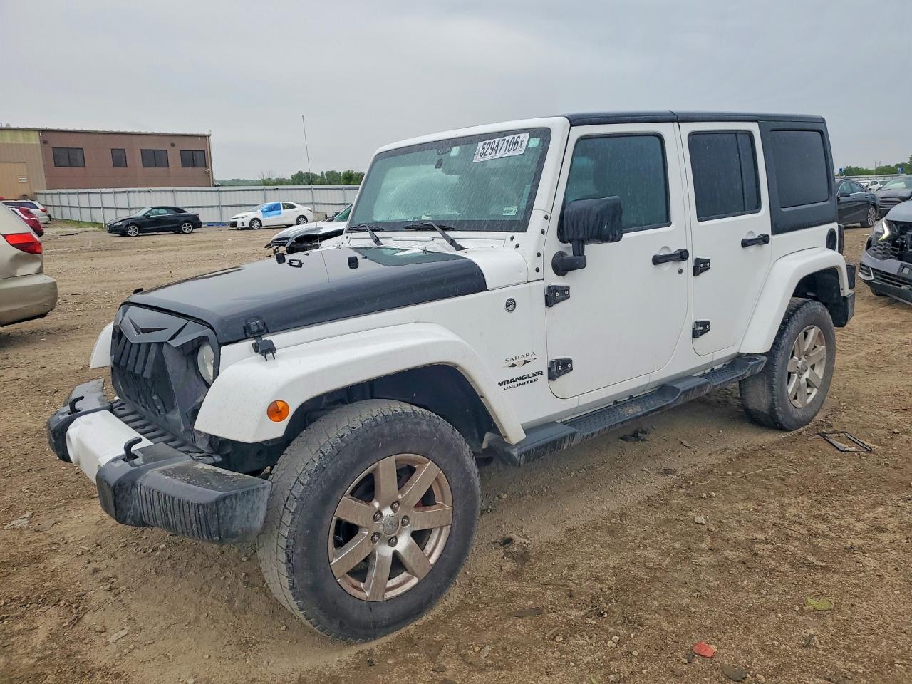 2016 JEEP WRANGLER UNLIMITED SAHARA 4X4