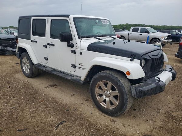 2016 JEEP WRANGLER UNLIMITED SAHARA 4X4