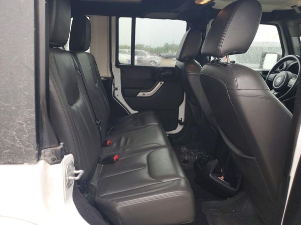2016 JEEP WRANGLER UNLIMITED SAHARA 4X4