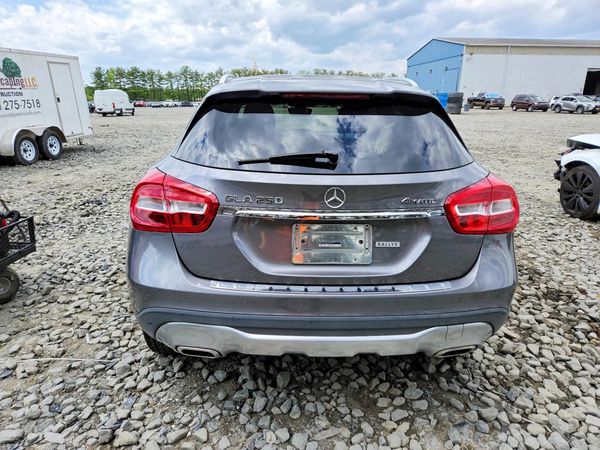 2018 MERCEDES-BENZ GLA GLA250-4M