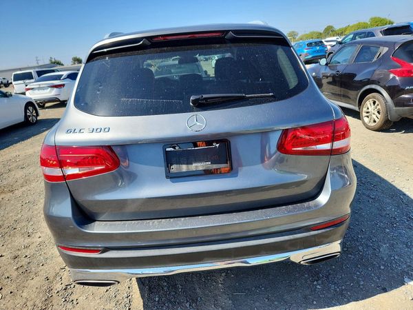 2016 MERCEDES-BENZ GLC GLC300