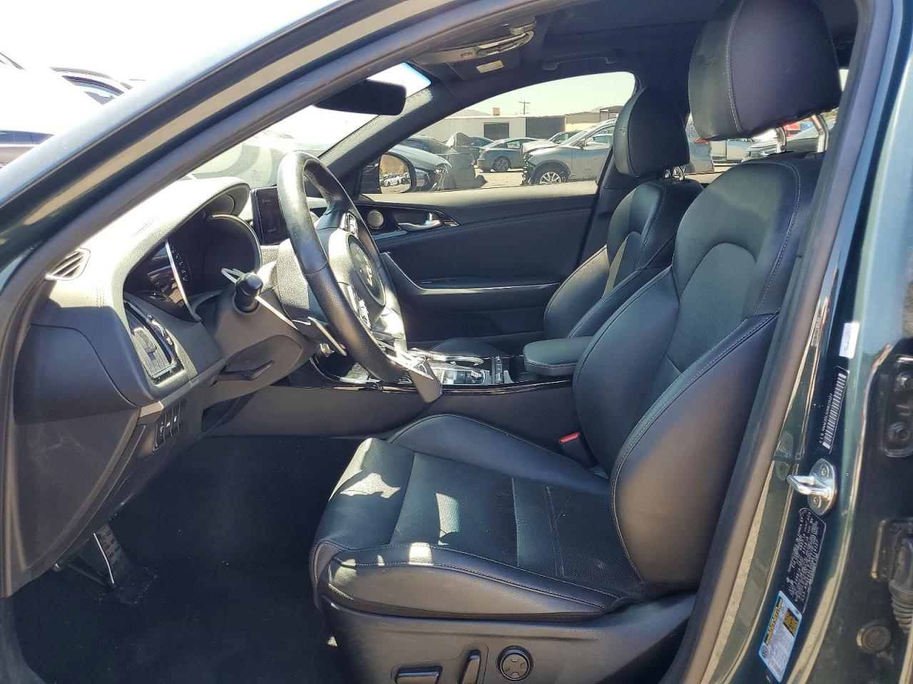 2022 KIA STINGER GT-Line