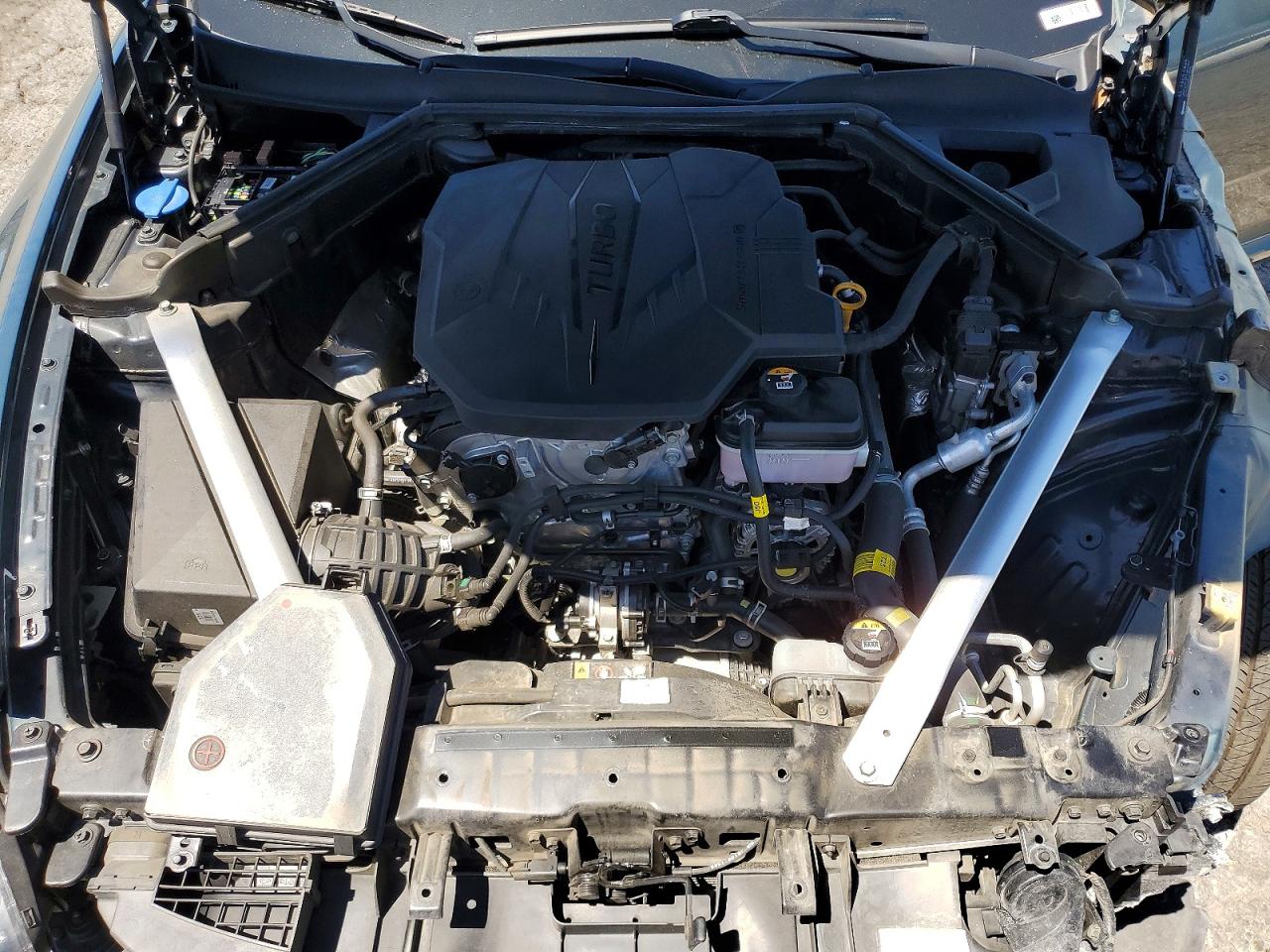 2022 KIA STINGER GT-Line