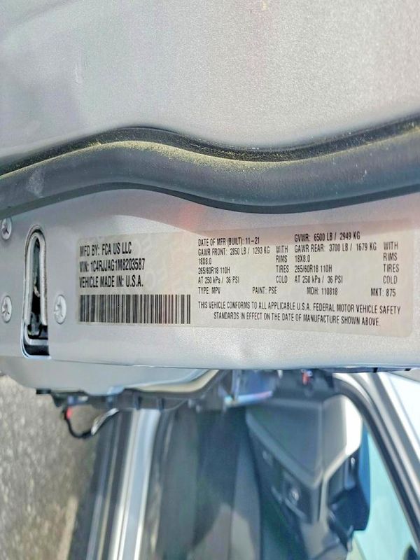 2021 JEEP GRAND CHEROKEE L LAREDO 4X2