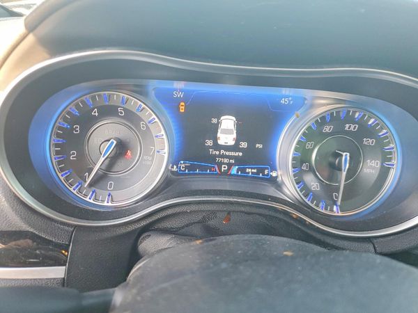 2021 CHRYSLER 300
