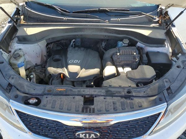 2014 KIA SORENTO Base/ LX