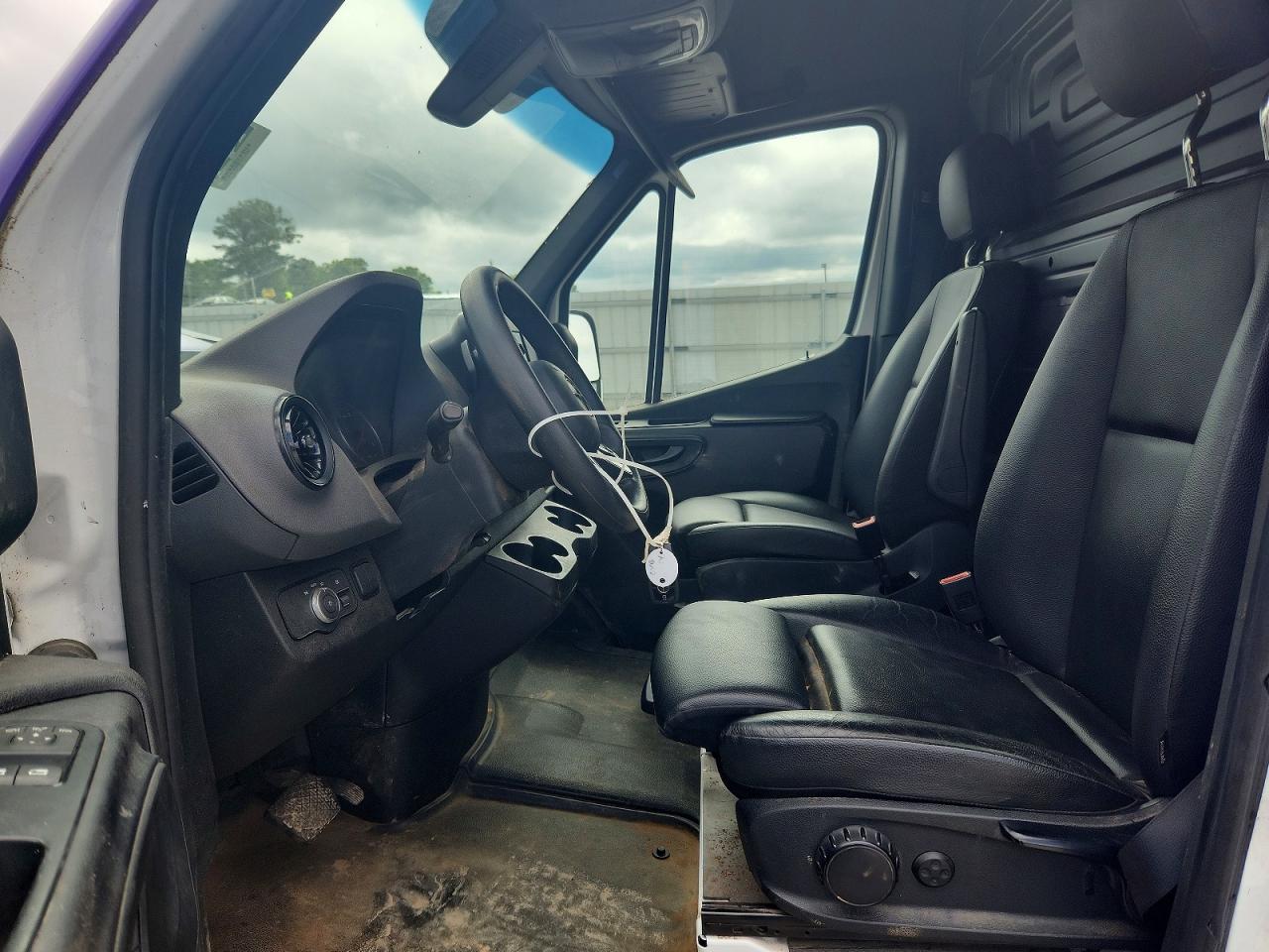 2023 MERCEDES-BENZ SPRINTER 907 (VS30)