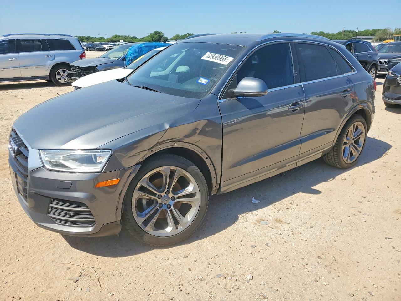 2016 AUDI Q3
