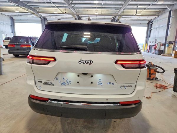 2023 JEEP GRAND CHEROKEE L LAREDO 4X4