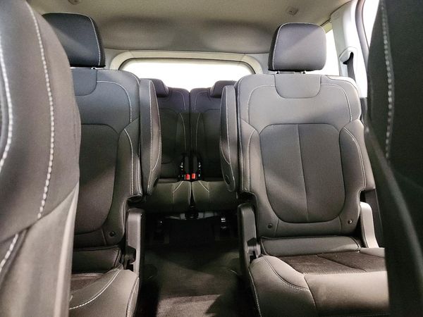 2023 JEEP GRAND CHEROKEE L LAREDO 4X4