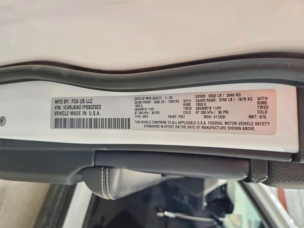 2023 JEEP GRAND CHEROKEE L LAREDO 4X4
