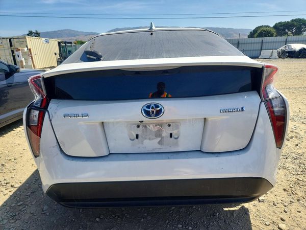 2019 TOYOTA PRIUS L/LE/XLE/LTD.
