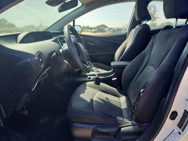 2019 TOYOTA PRIUS L/LE/XLE/LTD.