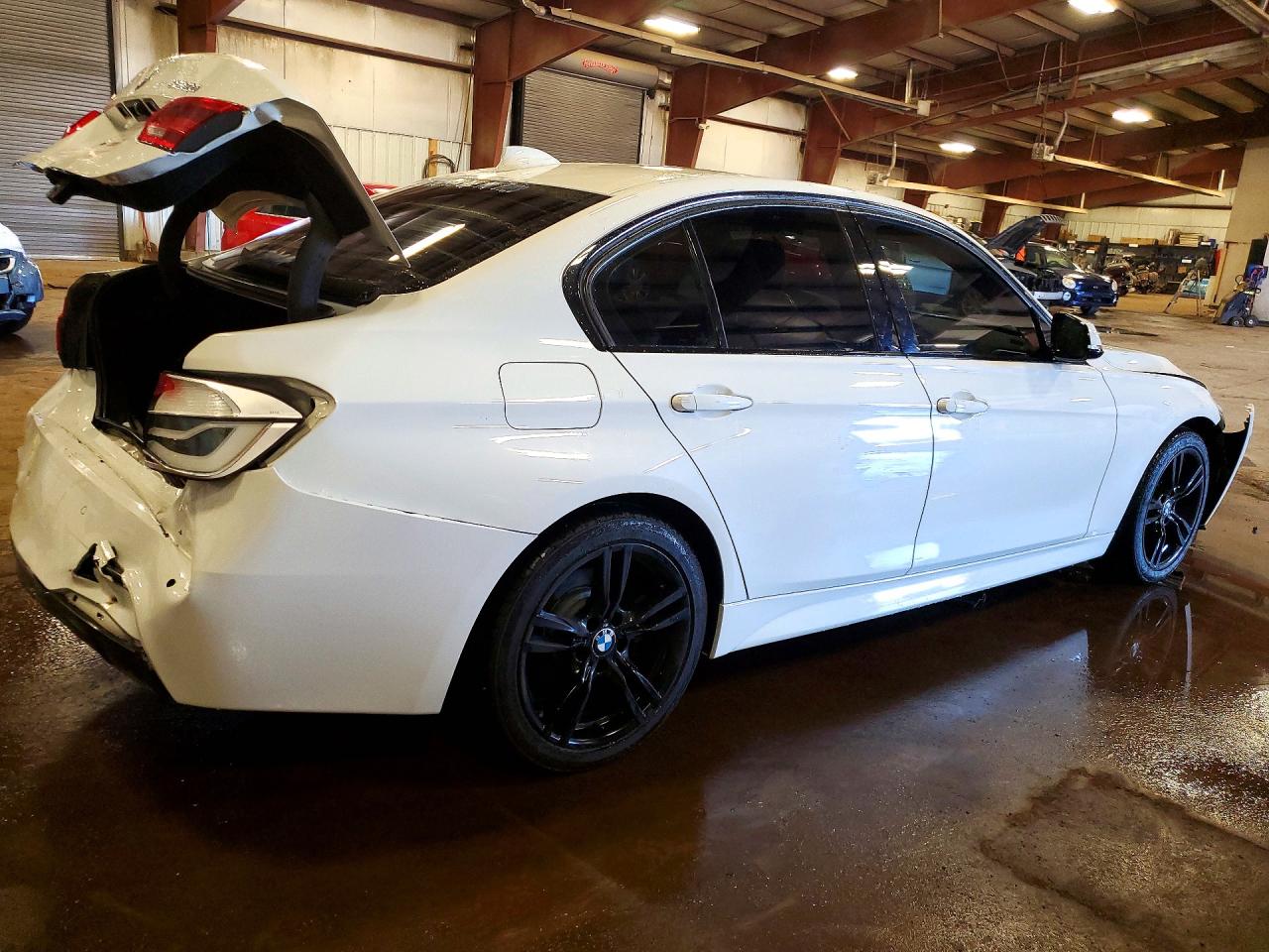 2018 BMW 330 xDrive