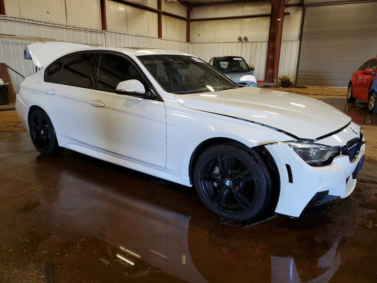 2018 BMW 330 xDrive