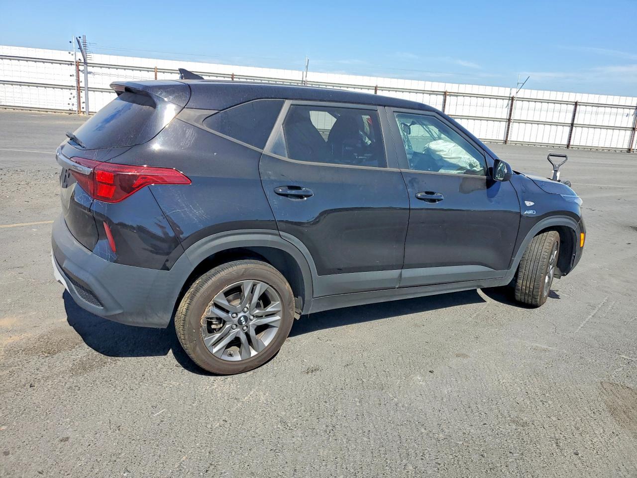 2021 KIA SELTOS LX