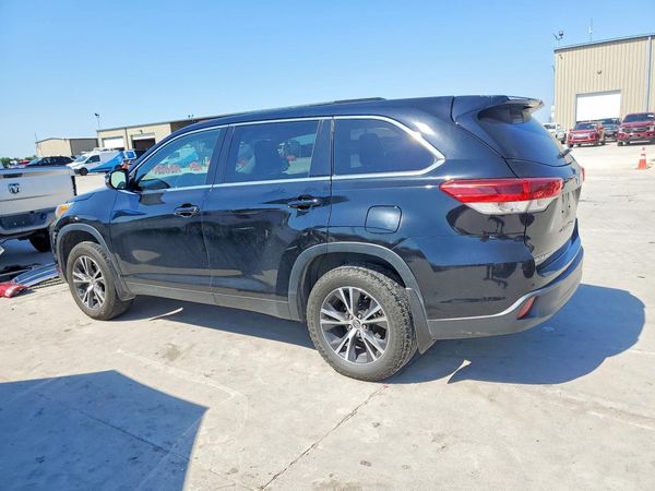 2019 TOYOTA HIGHLANDER LE/LE Plus