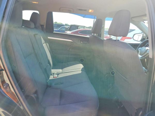 2019 TOYOTA HIGHLANDER LE/LE Plus