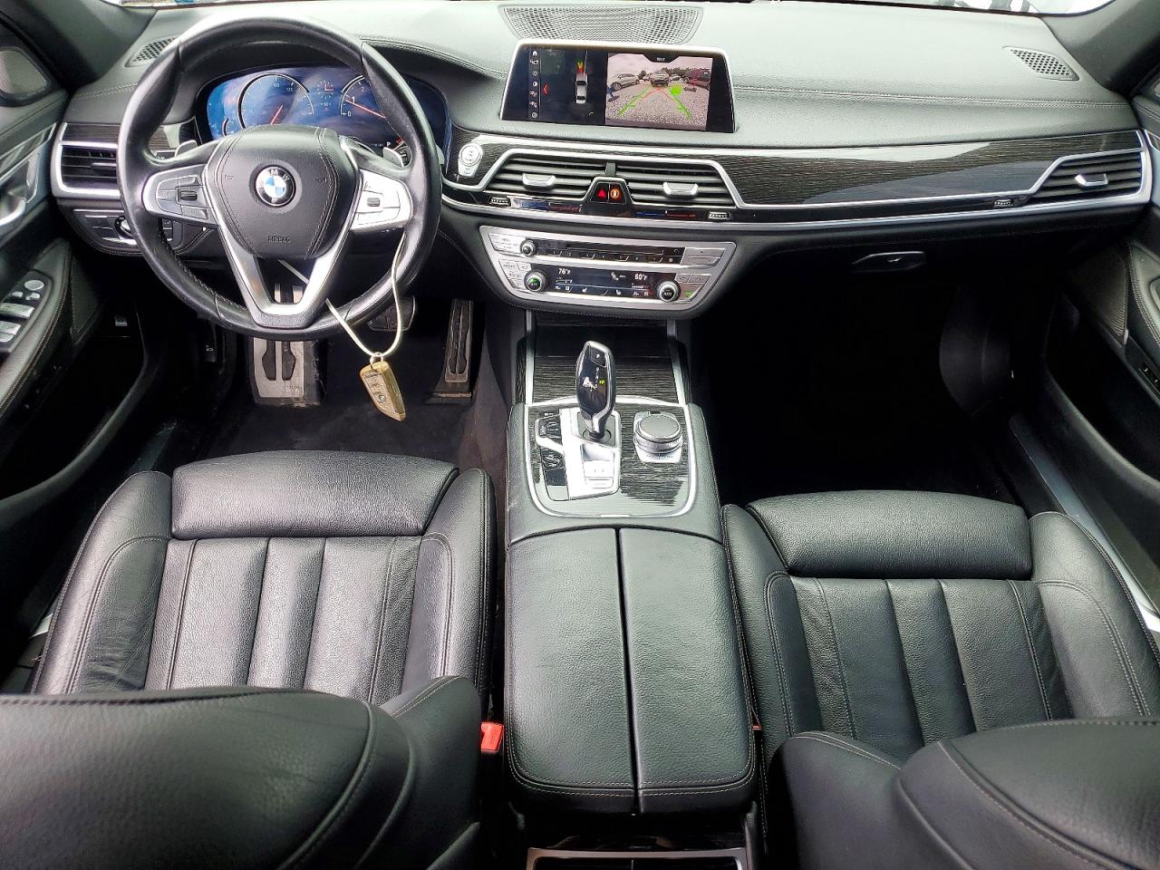 2019 BMW 740