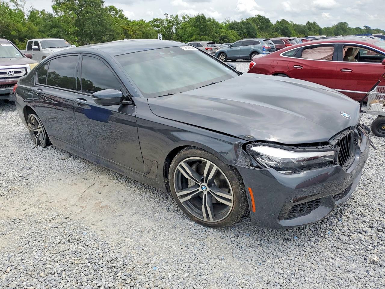 2019 BMW 740