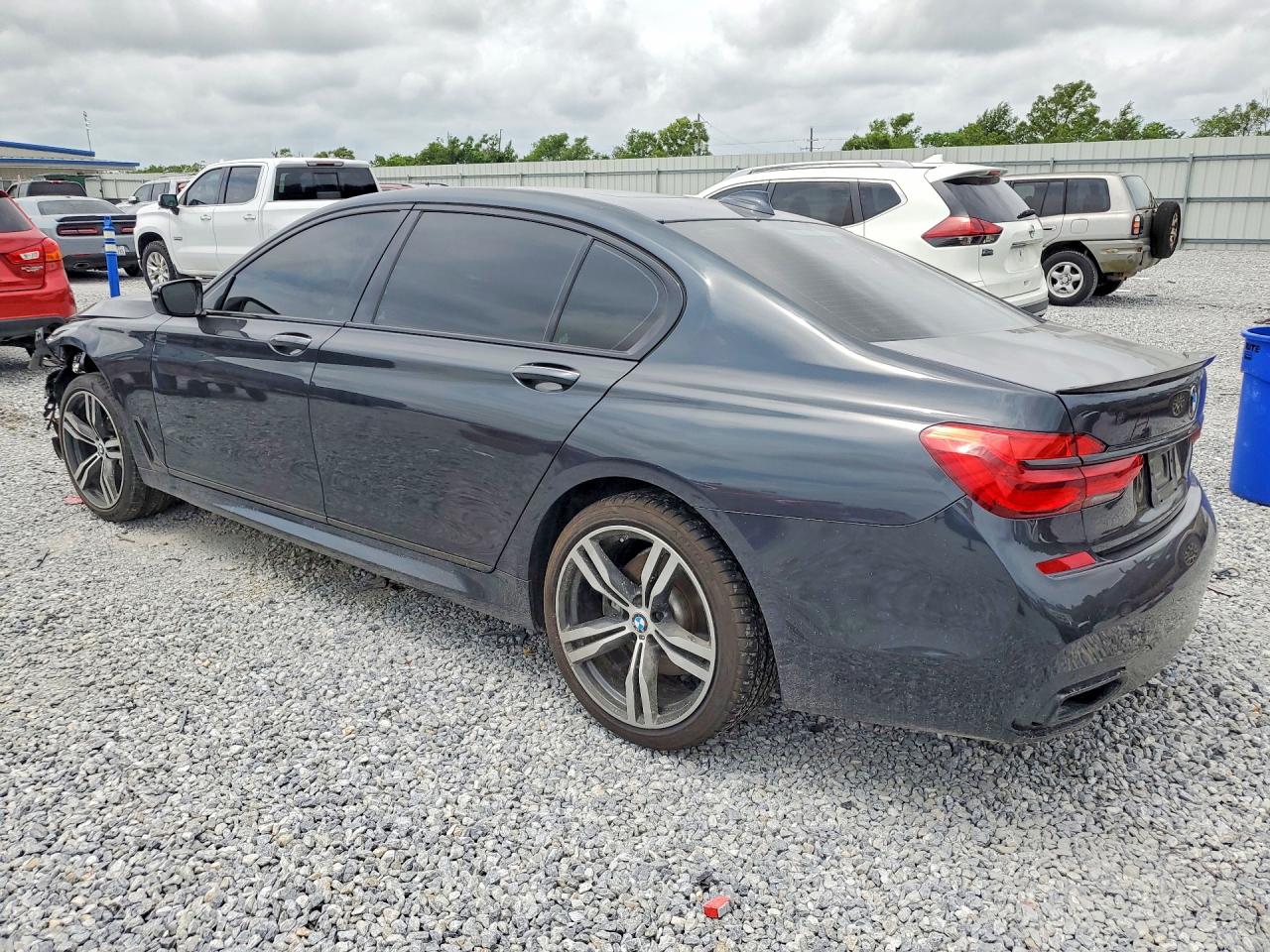 2019 BMW 740