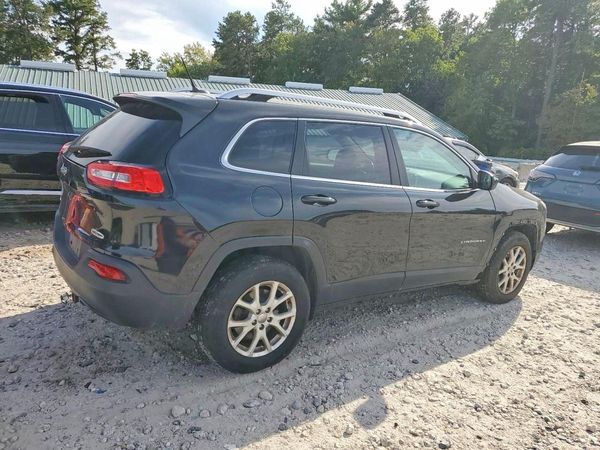 2015 JEEP CHEROKEE LATITUDE 4X4