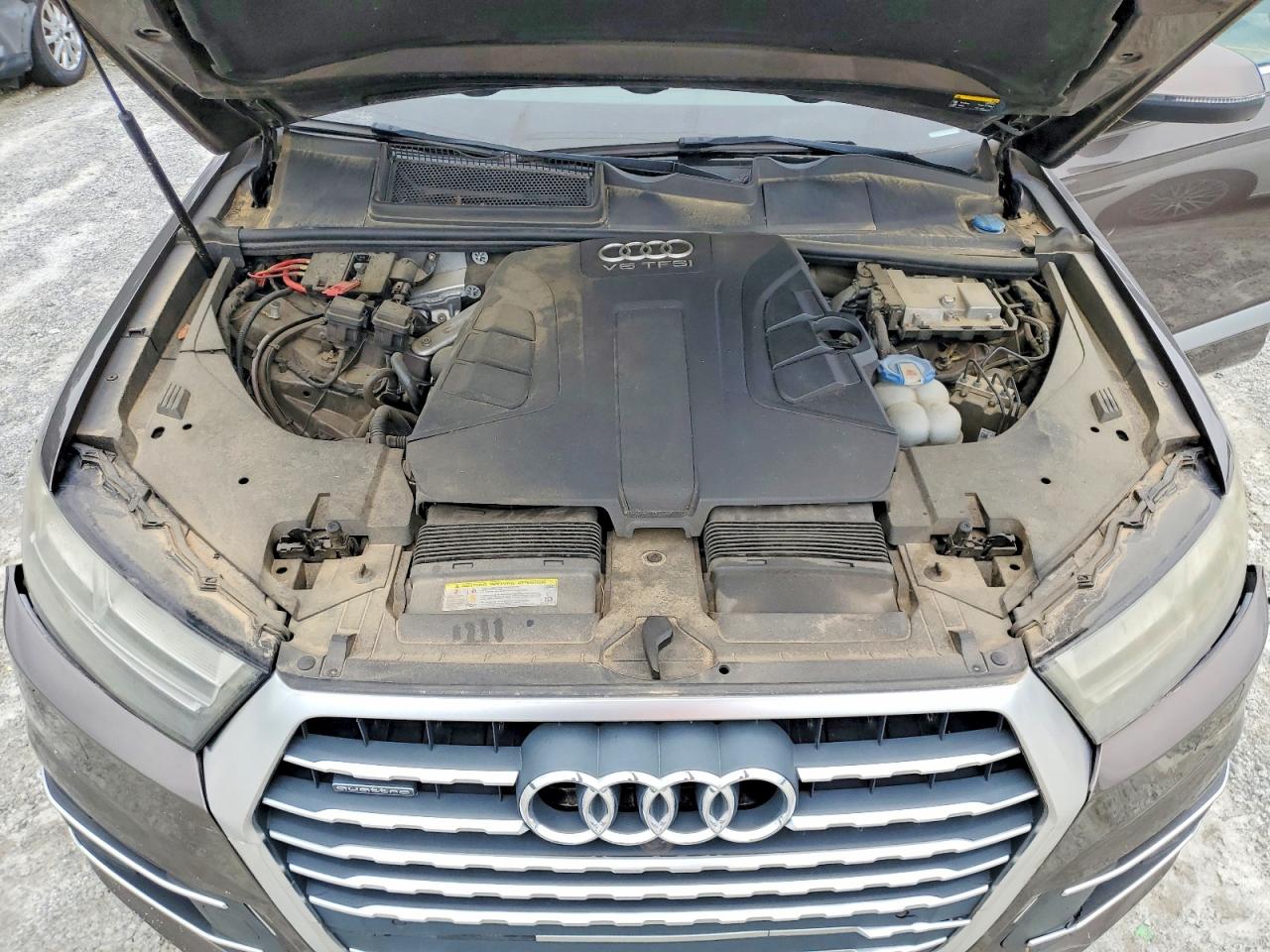2017 AUDI Q7 quattro Premium Plus