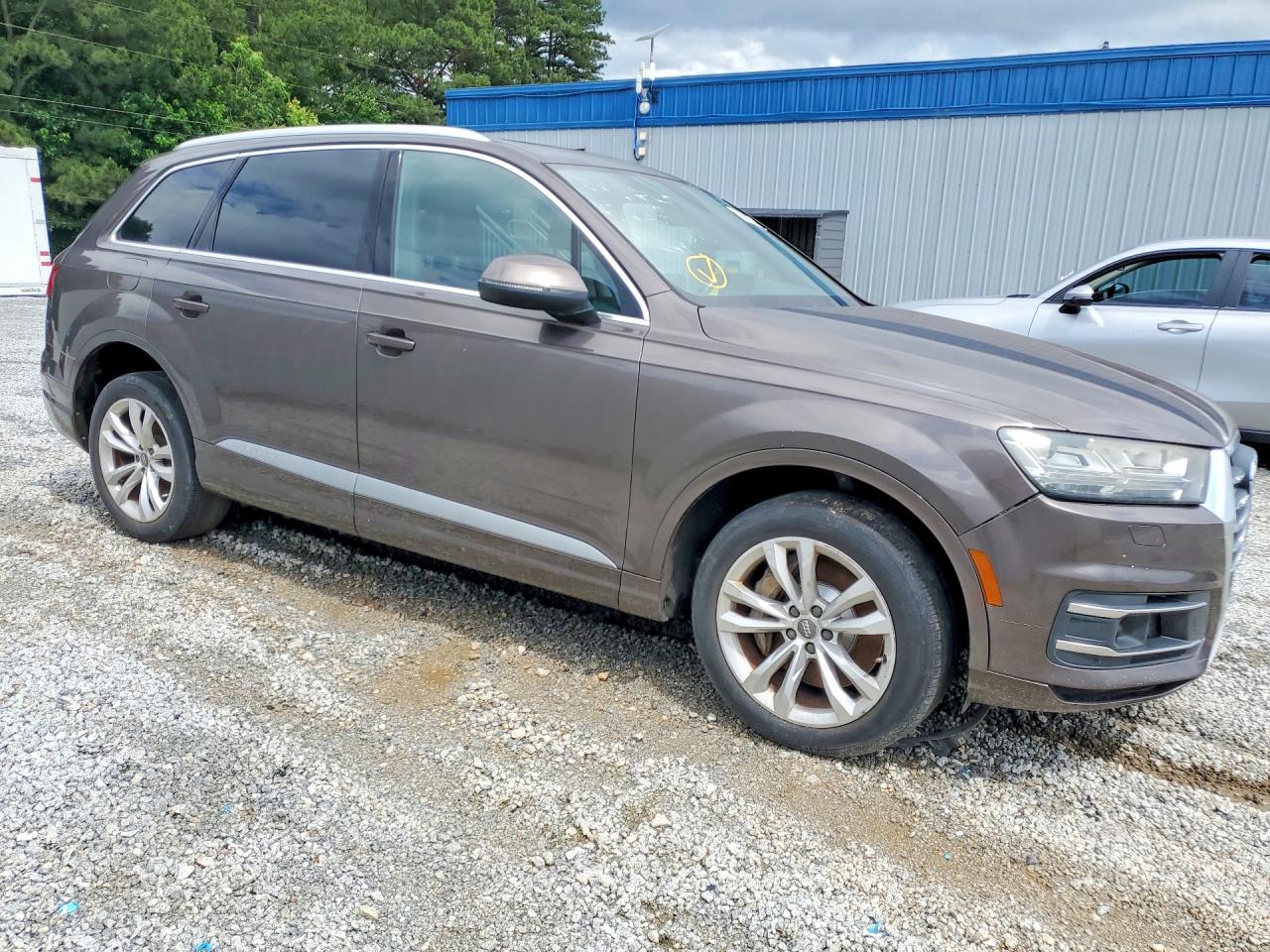 2017 AUDI Q7 quattro Premium Plus
