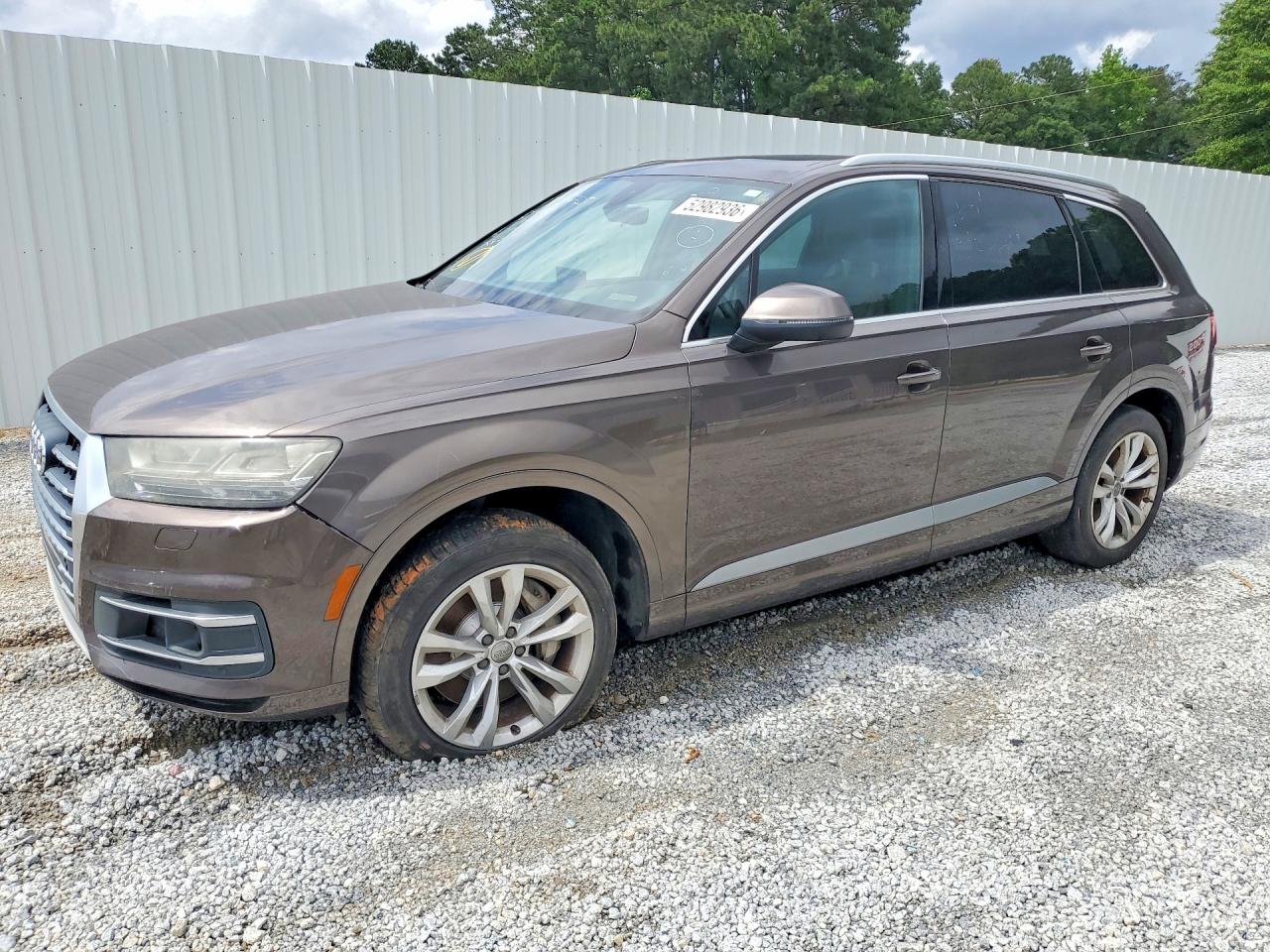2017 AUDI Q7 quattro Premium Plus