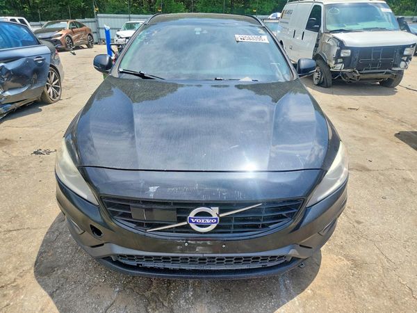 2018 VOLVO V60 Dynamic — DIRF