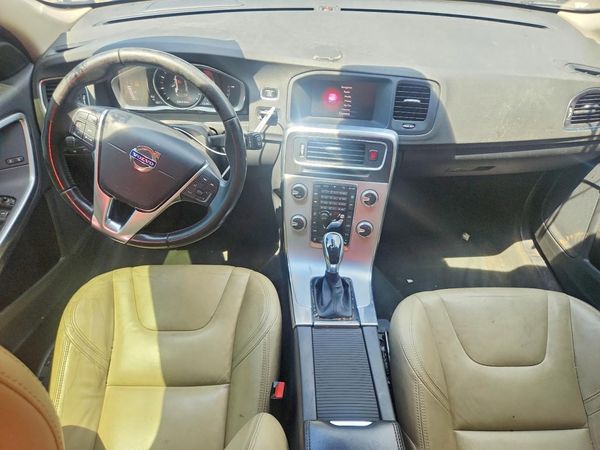 2018 VOLVO V60 Dynamic — CKPT