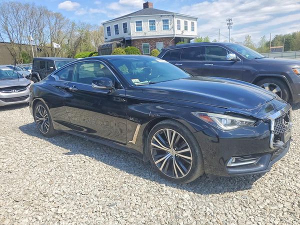2017 INFINITI Q60
