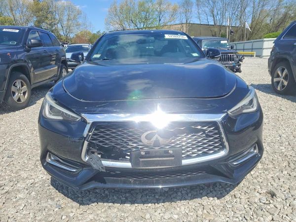 2017 INFINITI Q60