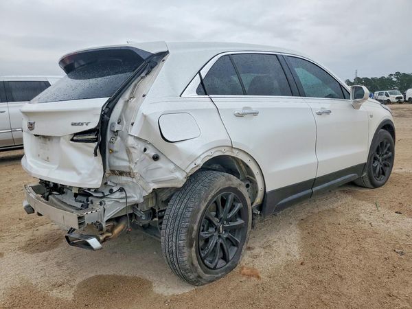 2019 CADILLAC XT4 Luxury
