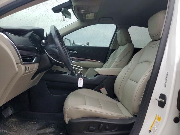 2019 CADILLAC XT4 Luxury