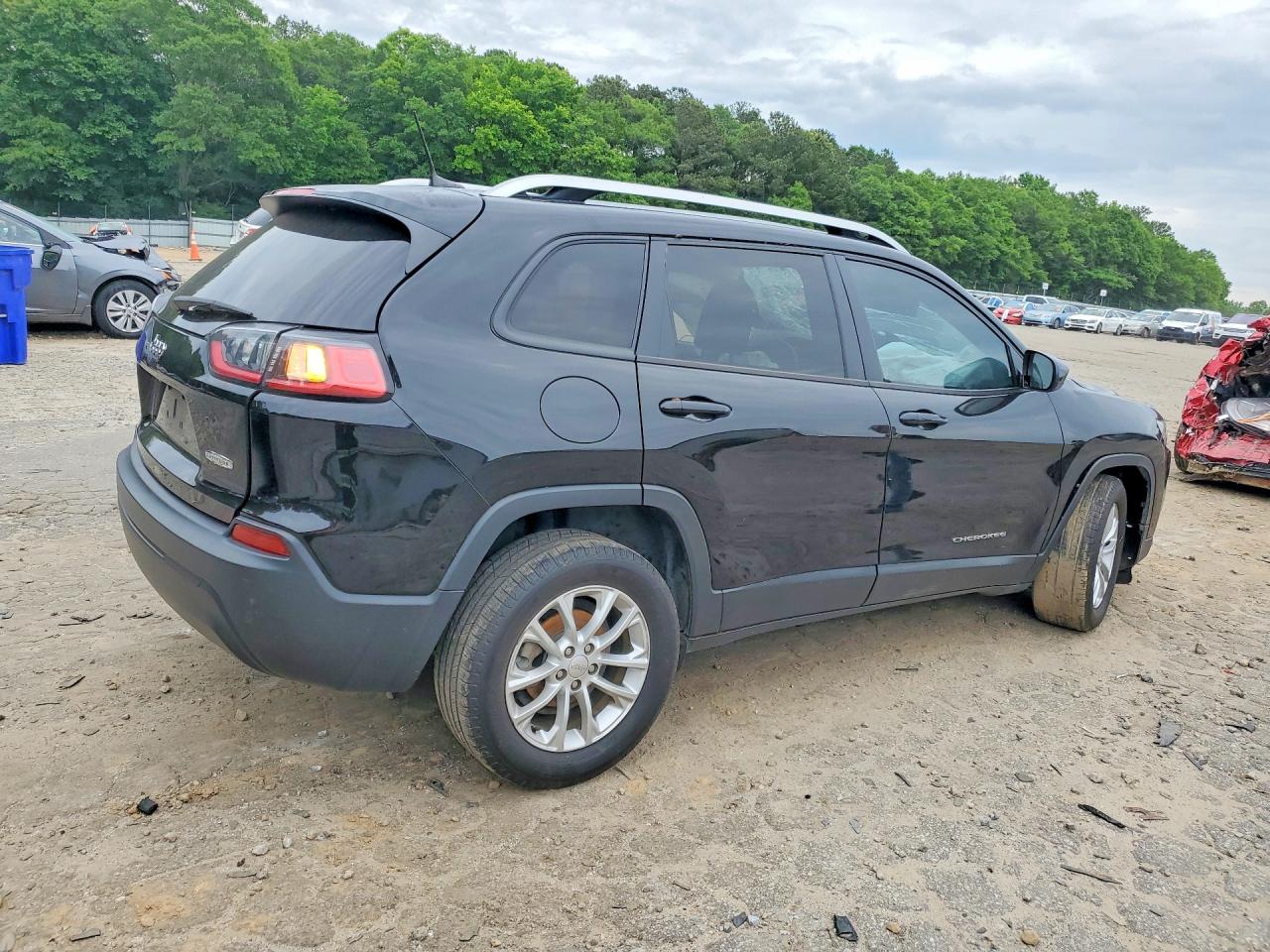 2020 JEEP CHEROKEE LATITUDE FWD
